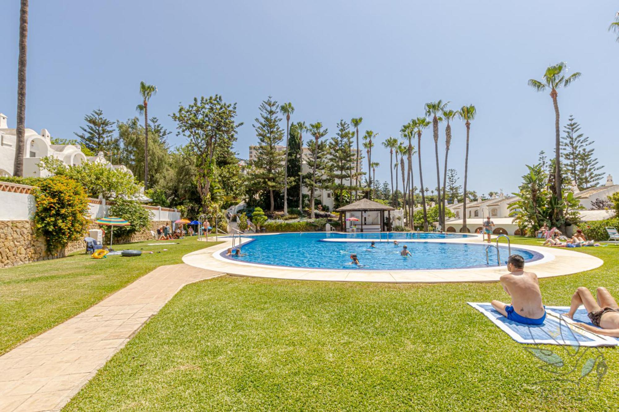 Benalgolf Lovely Apartment In Benalmadena With Sea Views, Excellent Wifi Connection, Private Backyard With Bbq Luaran gambar