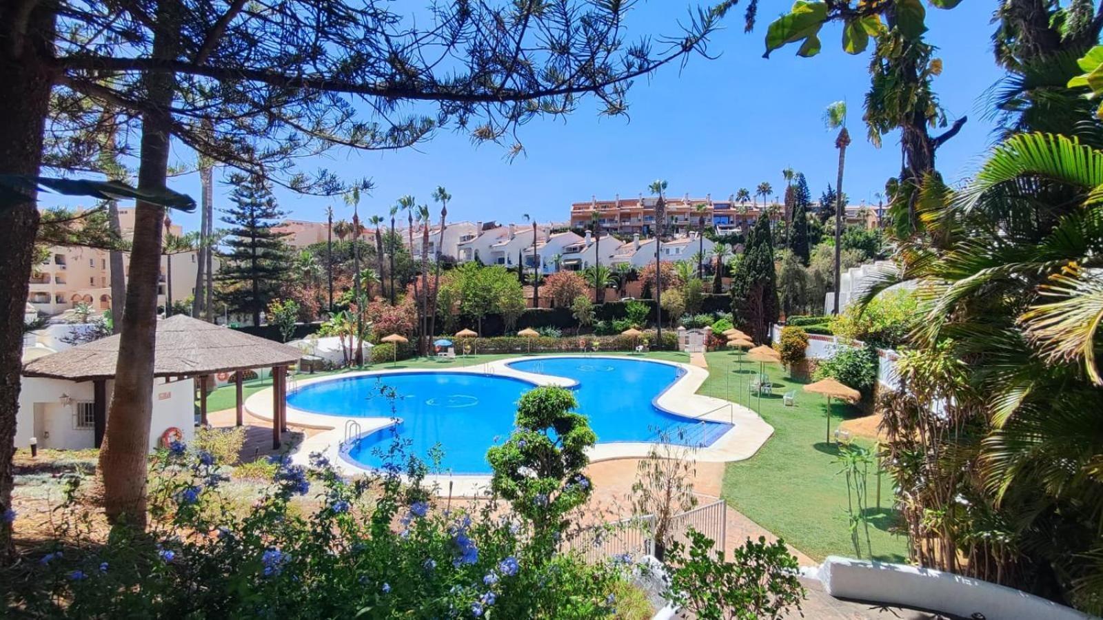 Benalgolf Lovely Apartment In Benalmadena With Sea Views, Excellent Wifi Connection, Private Backyard With Bbq Luaran gambar